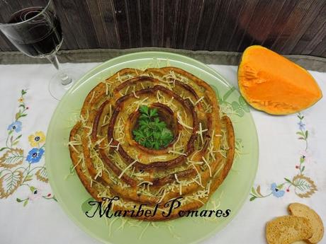 Bizcocho salado de verduras, atún y queso.