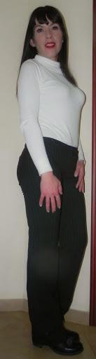 Ahumado naranja para una propuesta algo gris (Look, Outfit y manicura) Ahumado naranja para una propuesta algo gris (Look, Outfit y manicura)