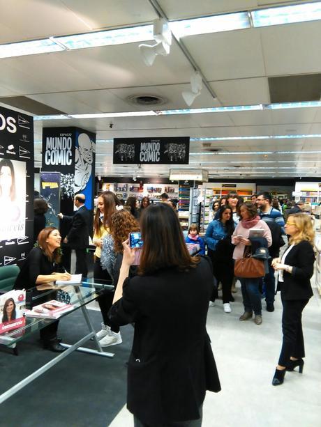 BLOGSSIPGIRL HA ESTADO ALLÍ: PRESENTACIÓN DEL LIBRO 