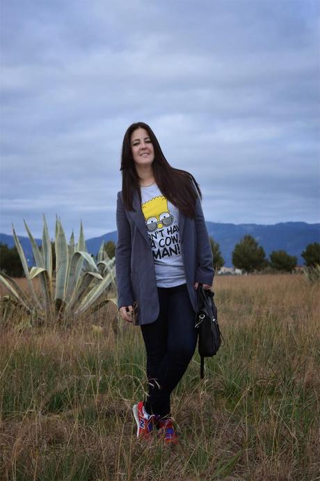 Red Sneakers, comfy look