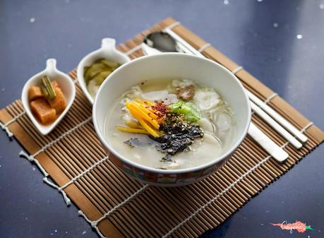 Sopa de pastel de arroz - Tteokguk 떡국