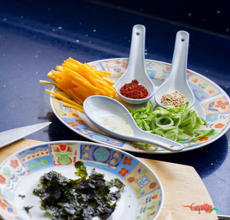 Sopa de pastel de arroz - Tteokguk 떡국