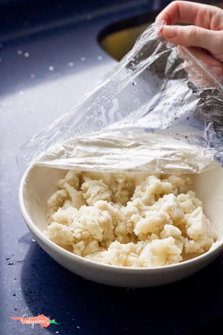 Sopa de pastel de arroz - Tteokguk 떡국