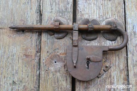 San Miguel, el pueblo tímido Candado