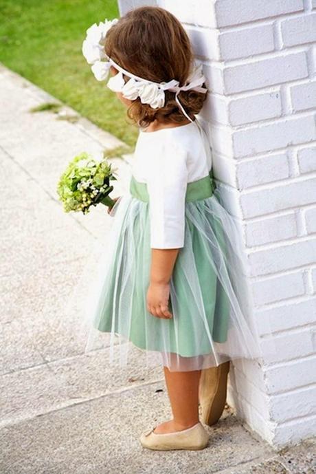 niña arras vestido tull y corona flores