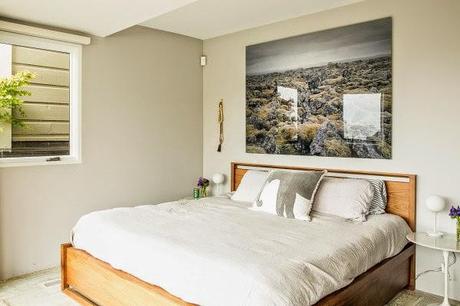 Decoración modernista con toques étnicos en una casa impresionante