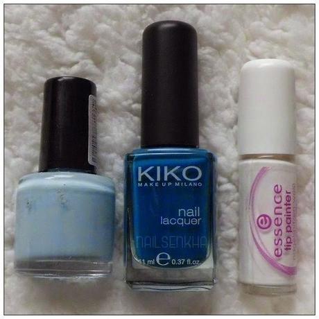Nail Art Rayas en Azul Pastel