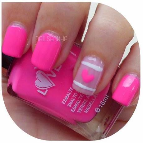 Nail art San Valentín en rosa