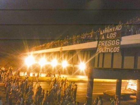 Vea en 2 videos la detención de Antonio Ledezma