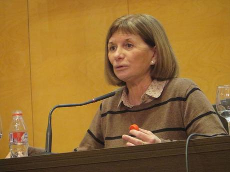 DOCE LUNAS - ALICIA GIMÉNEZ BARTLETT