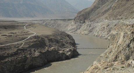 El río Indo en la cordillera del Karakórum