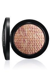 LIGHTNESSOFBEING-MINERALIZESKINFINISH-PERFECTTOPPING-72