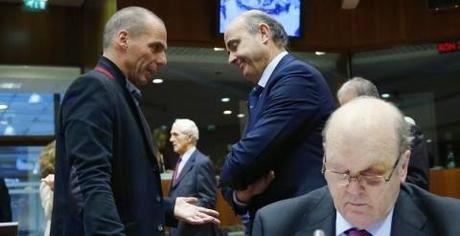 Grecia se enfrenta a la Troika.