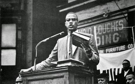 Hace 50 años era asesinado el líder negro Malcolm X, el rival de Martin Luther King