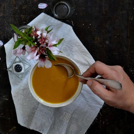 CREMA DE LENTEJAS ROJAS CON CÚRCUMA