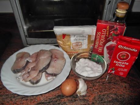 MERLUZA CON SALSA DE PIQUILLOS