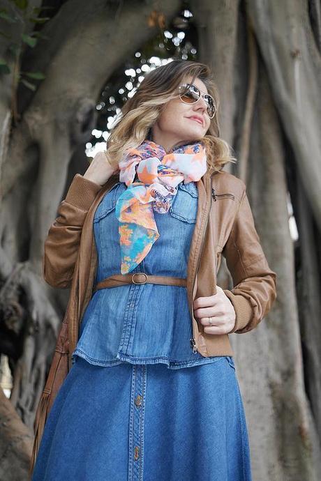 Falda de capa vaquera, outfit. Tendencia 2015