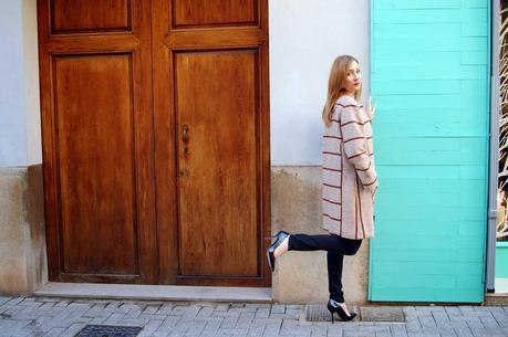 MIÉRCOLES CON ESTILO: striped coat by Guillermina Ferrer MIÉRCOLES CON ESTILO: striped coat by Guillermina Ferrer