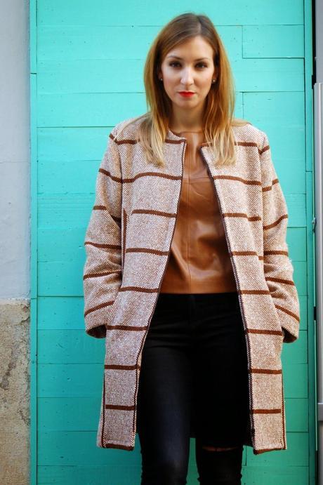 MIÉRCOLES CON ESTILO: striped coat by Guillermina Ferrer MIÉRCOLES CON ESTILO: striped coat by Guillermina Ferrer