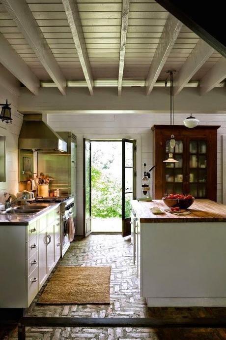 Cabaña rústica para empezar la semana perdiéndonos Cabaña rústica para empezar la semana perdiéndonos