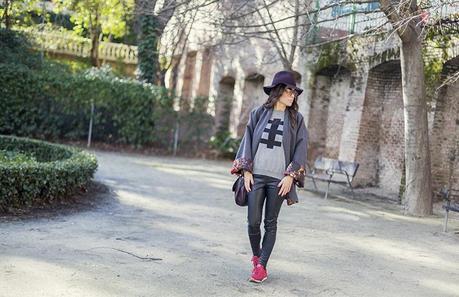 street style barbara crespo khemeia kimono reversible hakei sneakers marc by marc jacobs bag fashion blogger outfit blog de moda street style barbara crespo khemeia kimono reversible hakei sneakers marc by marc jacobs bag fashion blogger outfit blog de moda