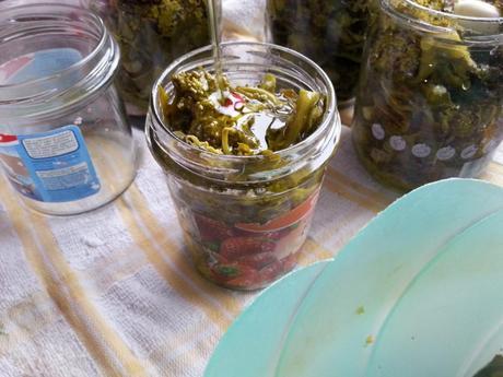como hacer conservas de verduras broccolisottolio7