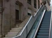 gobierno vigués rechaza adaptar para sillas ruedas escaleras mecánicas instaladas Porta