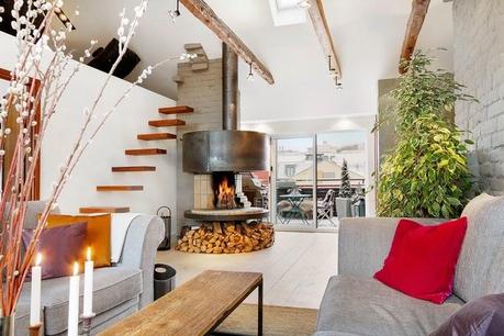 Atico con paredes de ladrillo/ Penthouse with brick walls