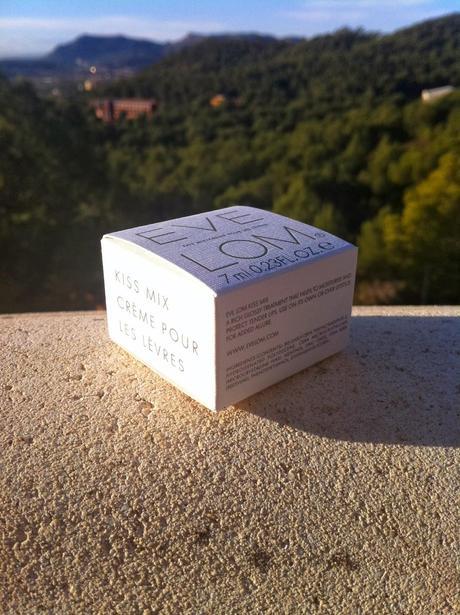 Cuida manos, uñas y labios con Eve Lom Cuida manos, uñas y labios con Eve Lom