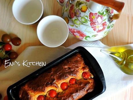 ¡ Cake salado de tomates confitados y queso feta !