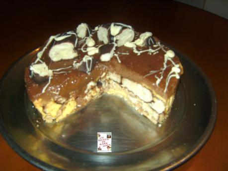 TARTA RELLENA DE DONUTS