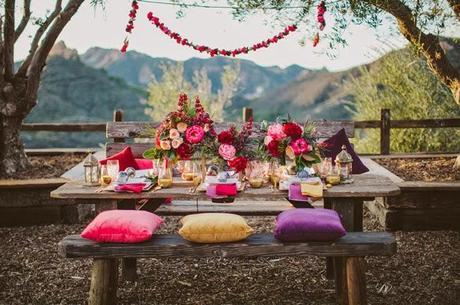 mesa boda con cojines