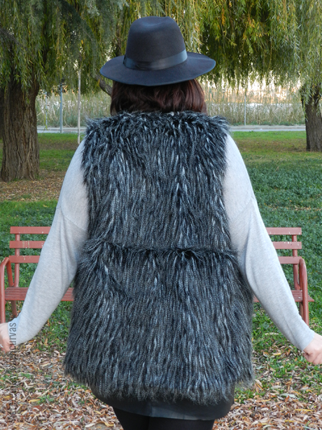 Outfit Fur Vest: lo que no mata engorda