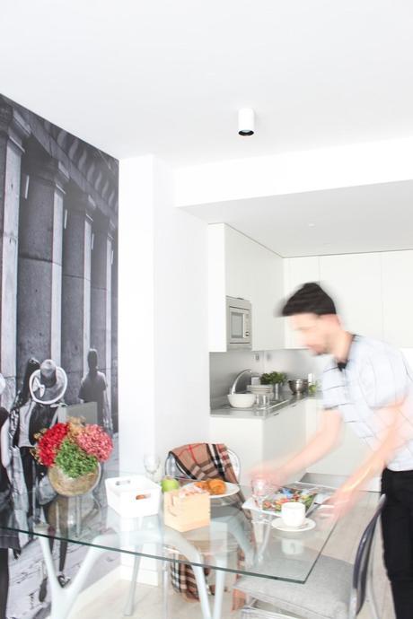 QUEDAMOS EN UN HOTEL