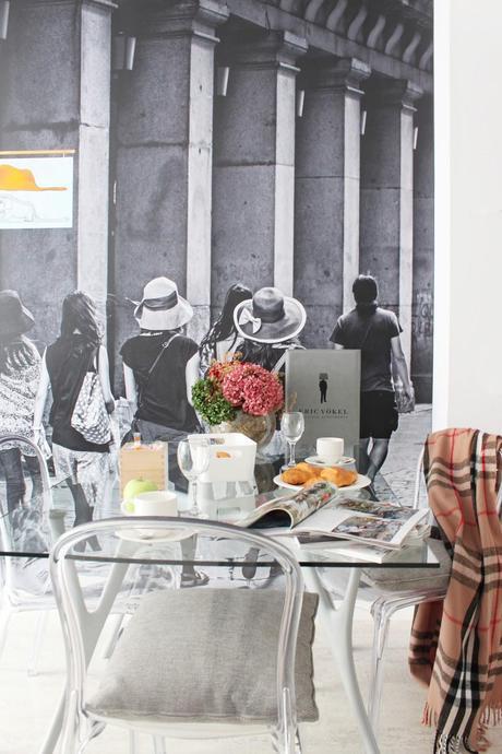 QUEDAMOS EN UN HOTEL