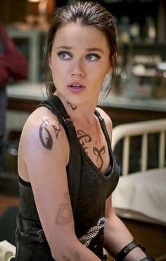 Top Ten Tuesday: Heroínas Favoritas