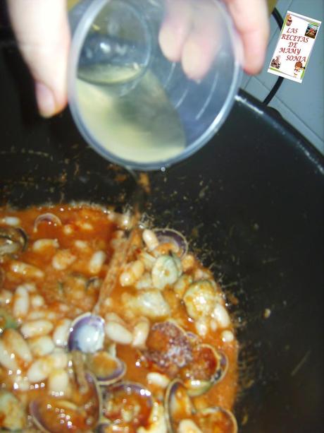 ALUBIAS CON ALMEJAS EN OLLA ERIKA Y A MODO TRADICIONAL