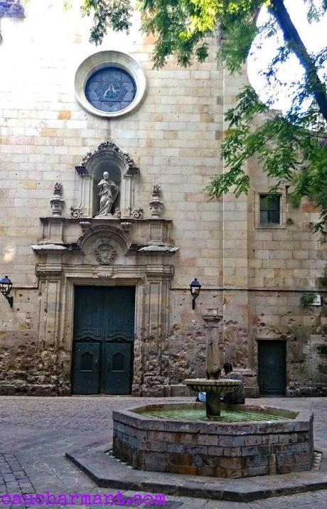 lugares con encanto rincones barcelona charm barrio gótico plaza sant felip neri