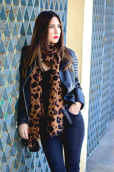 Black+Black=The Perfect Combo Black+Black=The Perfect Combo