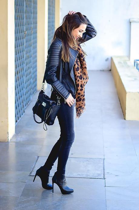 Black+Black=The Perfect Combo Black+Black=The Perfect Combo