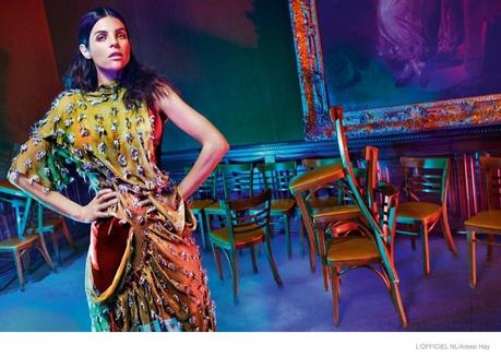 Julia Restoin Roitfeld para L'Officiel Holanda