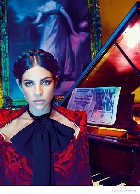 Julia Restoin Roitfeld para L'Officiel Holanda