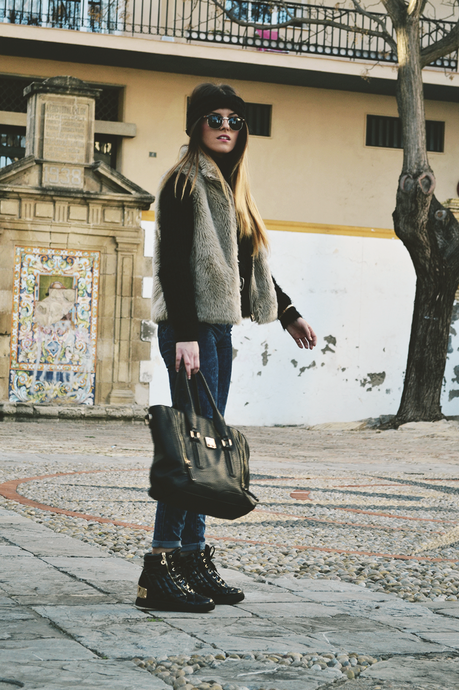 VINTAGE LOOK