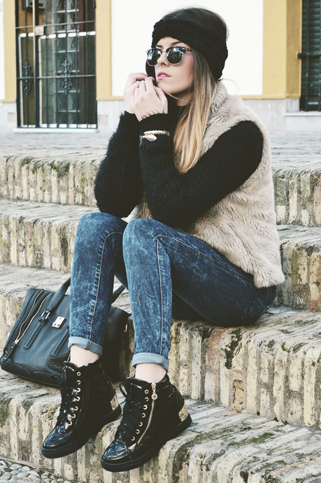 VINTAGE LOOK