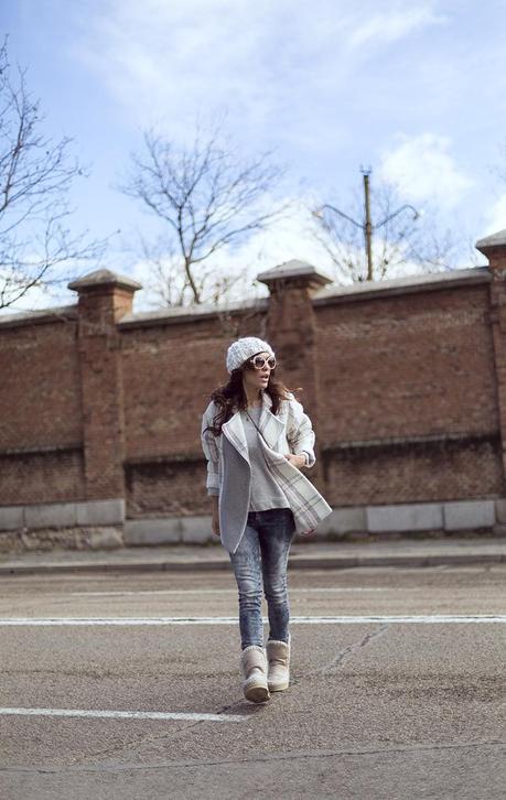 street style barbara crespo white beanie mou boots hakei bag fashion blogger outfit blog de moda