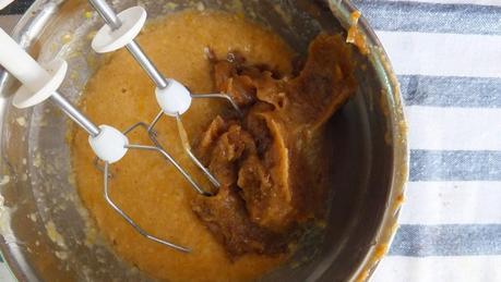 Tarta falsa de chocolate con crema de coco sin azúcar y sin harina para mi hermana