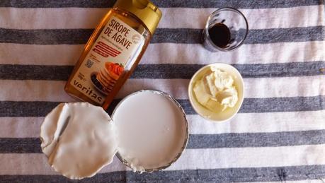 Tarta falsa de chocolate con crema de coco sin azúcar y sin harina para mi hermana