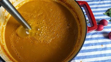 Puré de calabaza al curry rojo con leche de coco al estilo tailandés {picante} Puré de calabaza al curry rojo con leche de coco al estilo tailandés {picante}