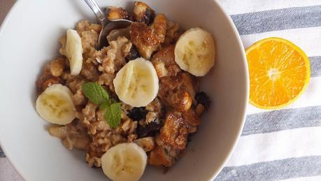 Muesli o gachas gourmet al horno de manzana y canela