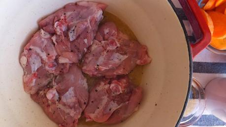 Coq au vin o pollo al vino tinto. Sus leyendas, sus conquistas y sus misterios. Coq au vin o pollo al vino tinto. Sus leyendas, sus conquistas y sus misterios.